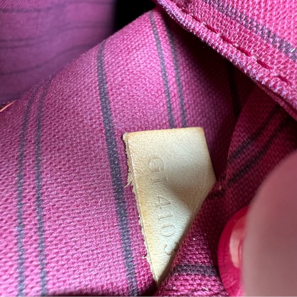 ❤️SOLD❤️ Louis Vuitton Classic Monogram Neverfull MM Bag (w/ COA) - Picture 13 of 13